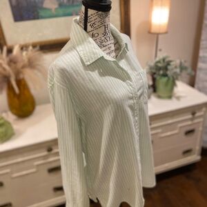 **CLEARANCE** Crown Ivy Mint Green White Striped button down size small